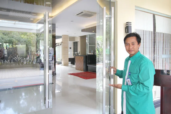 Сурабая: 艾里泗水萨瓦汉克兰甘酒店(Airy Sawahan Kranggan Surabaya)
