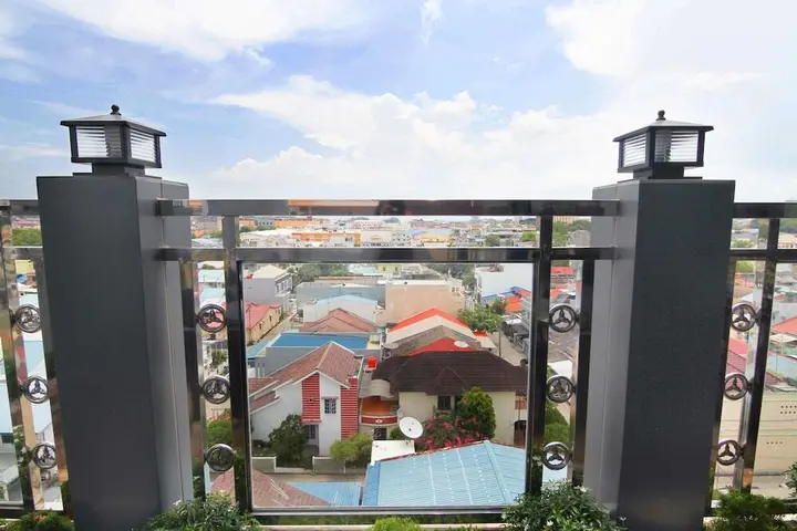 Батам: Airy Nagoya Lucky Estate Pembangunan Batam