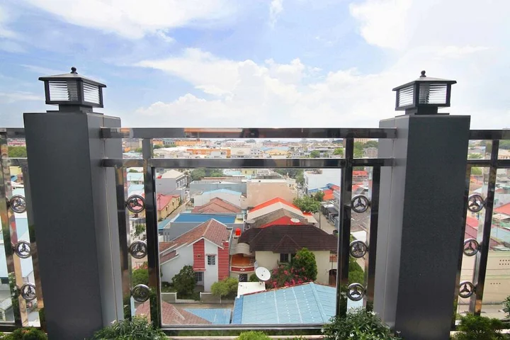 Батам: Airy Nagoya Lucky Estate Pembangunan Batam
