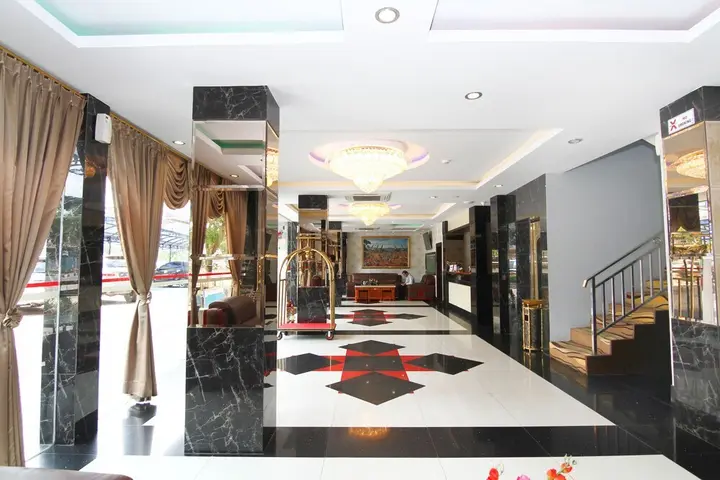 Батам: Airy Nagoya Lucky Estate Pembangunan Batam