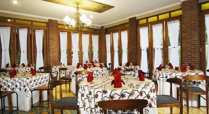 Батуретно: Joglo Mandapa Boutique Hotel & Resto