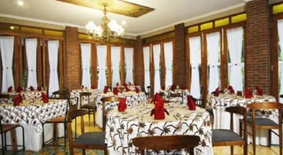 Батуретно: Joglo Mandapa Boutique Hotel & Resto