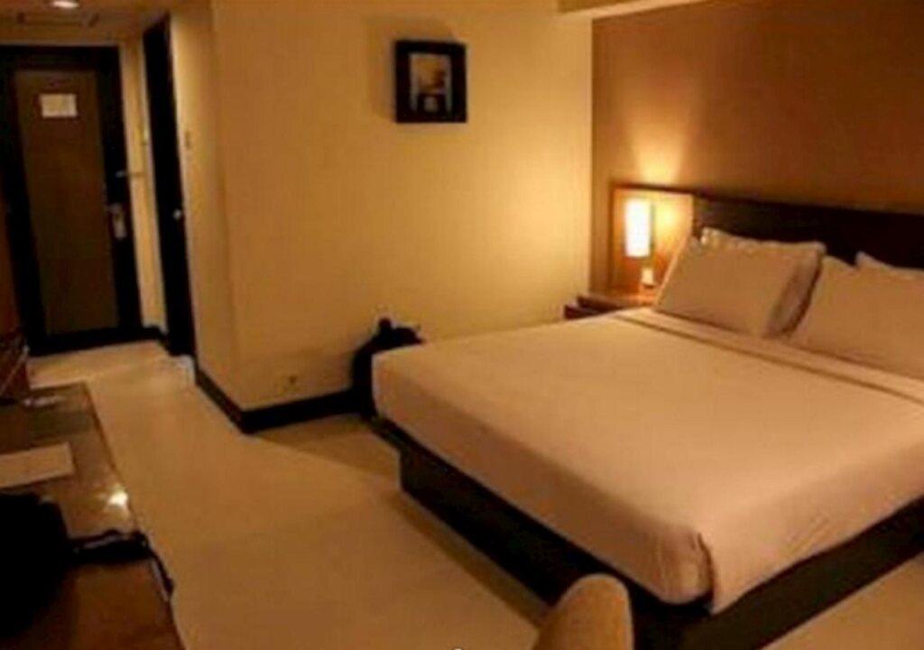 Сурабая: Hotel Santika Pandegiling Surabaya