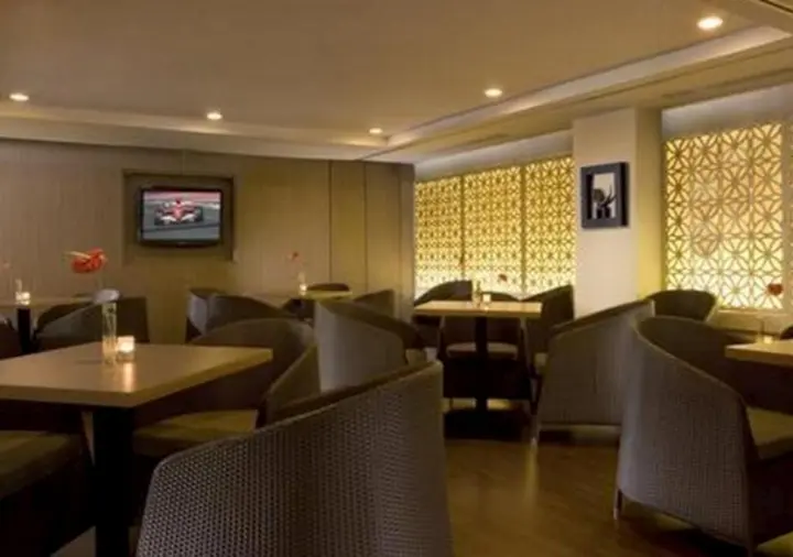 Сурабая: Hotel Santika Pandegiling Surabaya