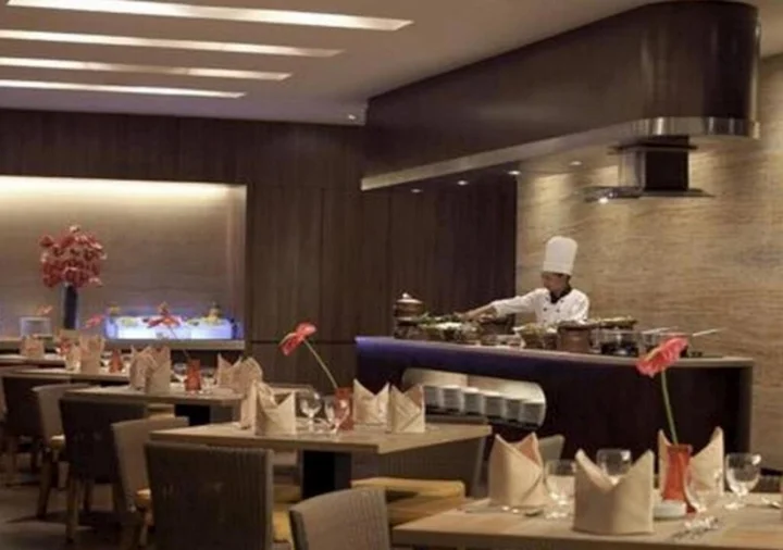 Сурабая: Hotel Santika Pandegiling Surabaya