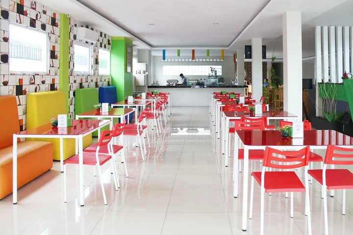 Сукабуми: Airy Karamat Bhayangkara 127 Sukabumi