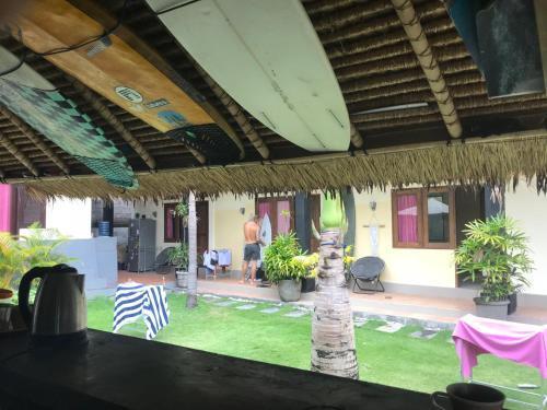 Чангу: The Dr Ding Surf Homestay