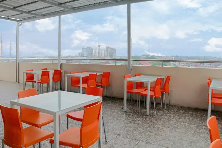 Понтианак: 坤甸艾里萨勒坦加查玛达71号酒店(Airy Pontianak Selatan Gajahmada 71)