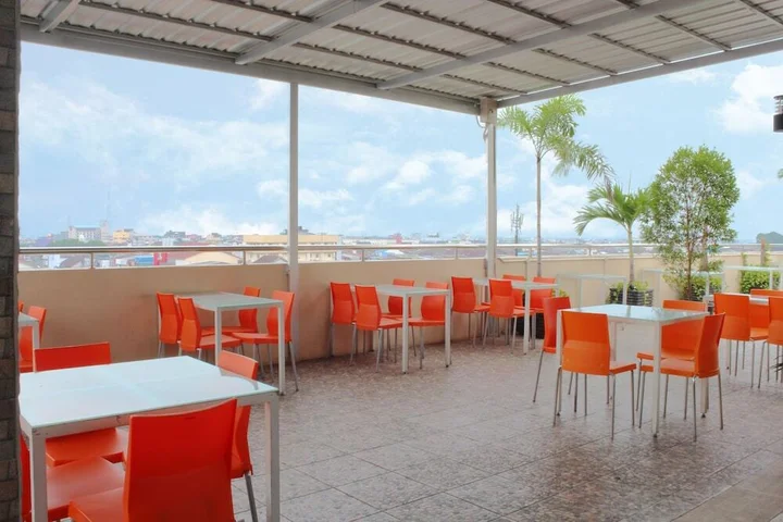 Понтианак: 坤甸艾里萨勒坦加查玛达71号酒店(Airy Pontianak Selatan Gajahmada 71)