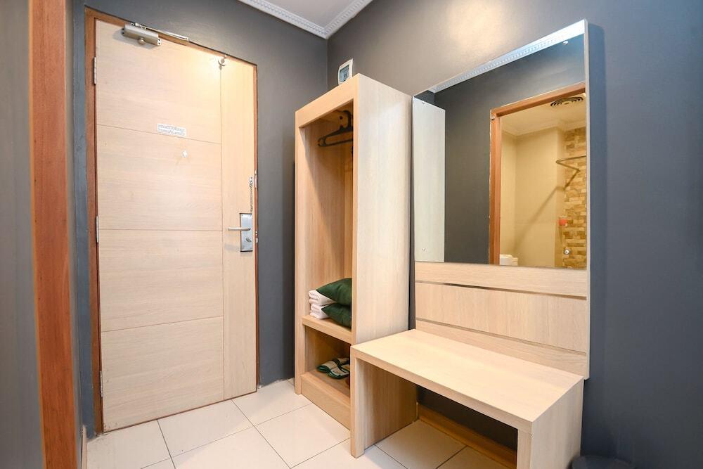 Бандунг: Airy Regol Dewi Sartika 108 A Bandung