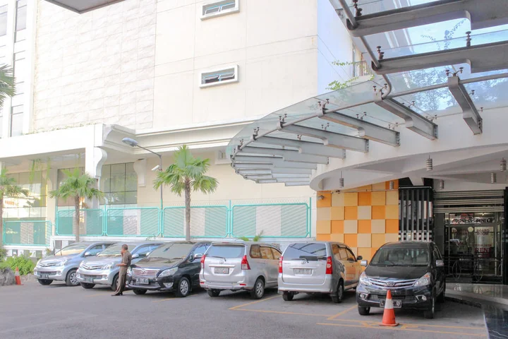 Сурабая: 艾里泗水达尔莫迪本尼格罗 23 号酒店(Airy Darmo Diponegoro 23 Surabaya)