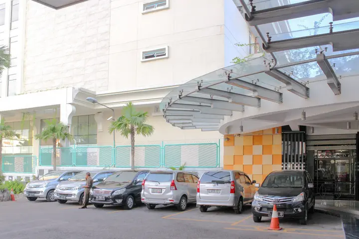 Сурабая: 艾里泗水达尔莫迪本尼格罗 23 号酒店(Airy Darmo Diponegoro 23 Surabaya)