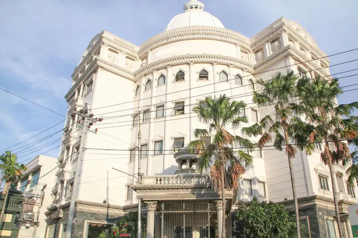 泗水艾里丹绒佩拉克苏丹伊斯坎达尔穆达55号酒店(Airy Tanjung Perak Sultan Iskandar Muda 55 Surabaya) — фото 1