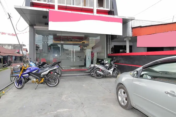 Палангкарая: Airy Langkai Ahmad Yani 51 Palangkaraya
