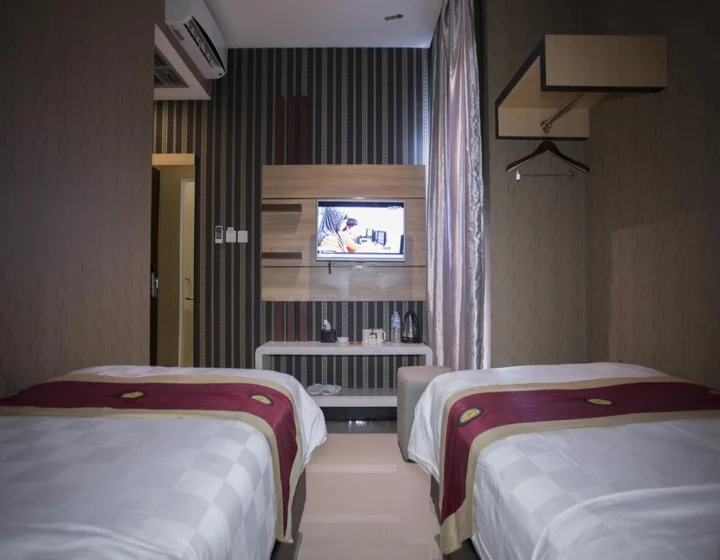 Манадо: JLE'S Hotel