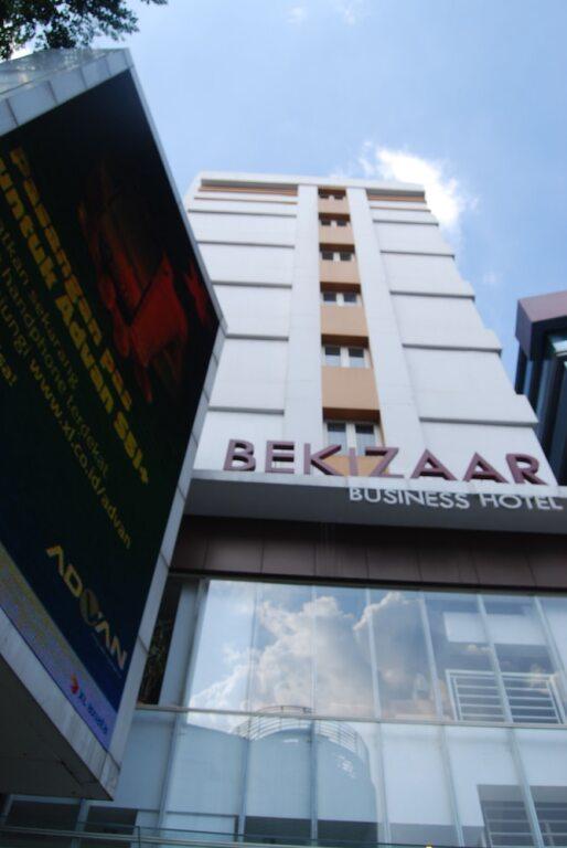 Сурабая: Zuzu Tunjungan Plaza