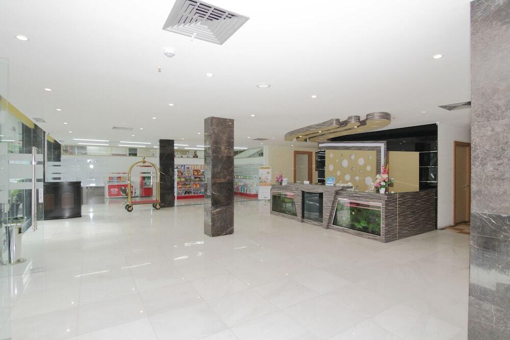 Батам: Airy Nagoya Raden Patah Libra Centre Batam