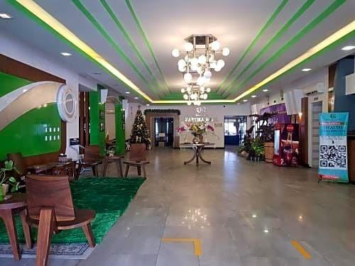 Понтианак: Grand Kartika Hotel