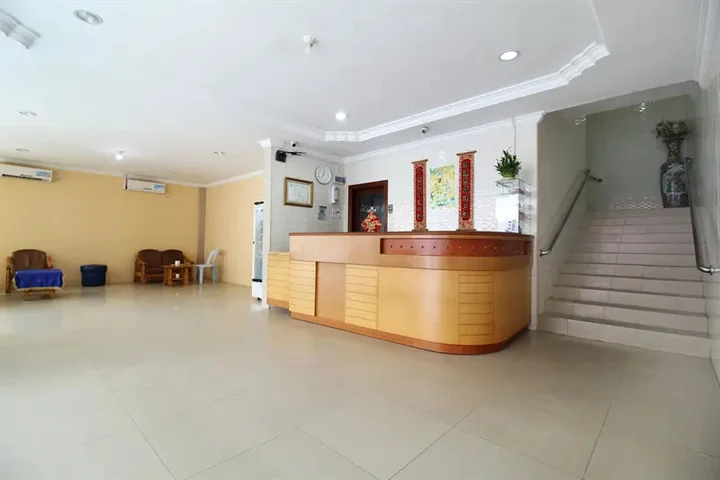 Батам: Airy Eco Nagoya Komplek Bumi Indah Blok Empat 42 Batam