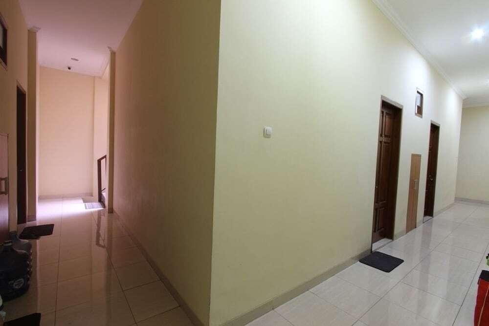 Депок: RedDoorz @ Jakal Bawah