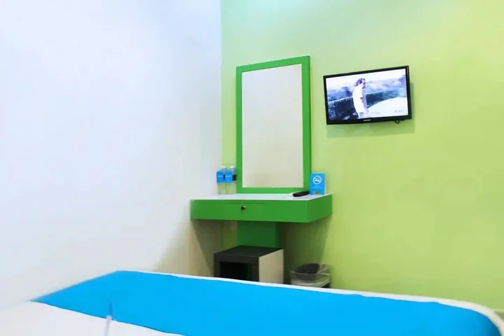 Батам: Airy Greenland Ahmad Yani Batam