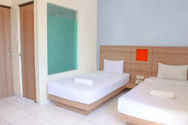 Амбон: LeGreen Suite Waihaong