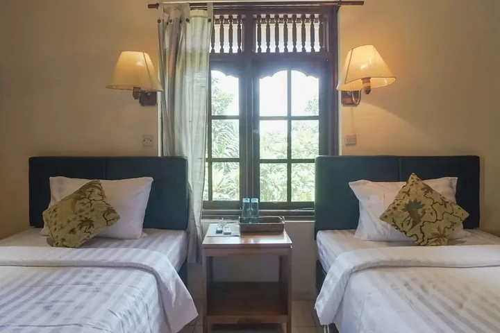 Убуд: Ubud City Hotel