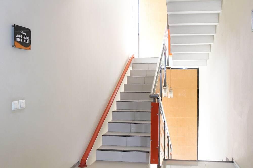 Бандунг: Airy Regol Lengkong Besar 145 Bandung