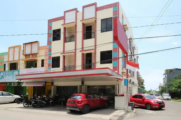 Макассар: Airy Panakkukang Boulevard Ruko Cempaka 27 Makassar
