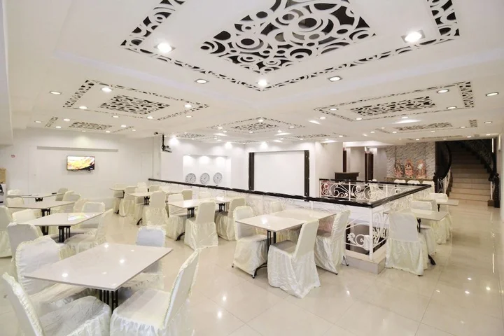 Медан: Airy Thamrin Gandhi Medan