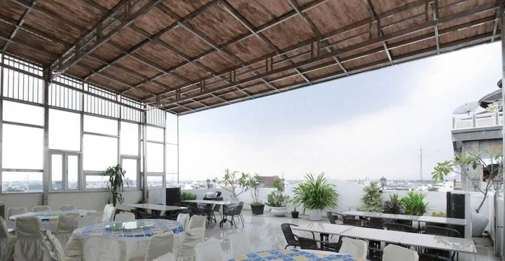 Медан: Airy Thamrin Gandhi Medan