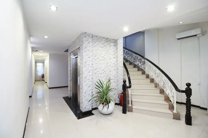 Медан: Airy Thamrin Gandhi Medan