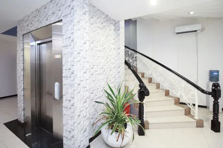Медан: Airy Thamrin Gandhi Medan