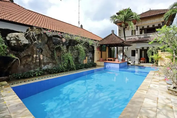 Керобокан: Rumah Akira Seminyak
