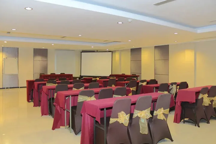 Понтианак: Airy Pontianak Selatan Ayani Perdana 8