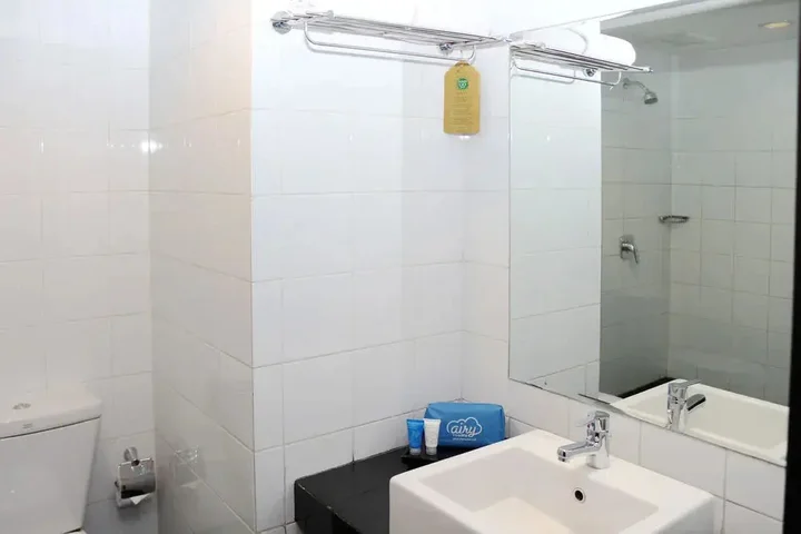 Понтианак: Airy Pontianak Selatan Ayani Perdana 8