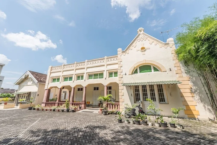 Семаранг: Airy Eco Semarang Timur Bangkong MT Haryono 854