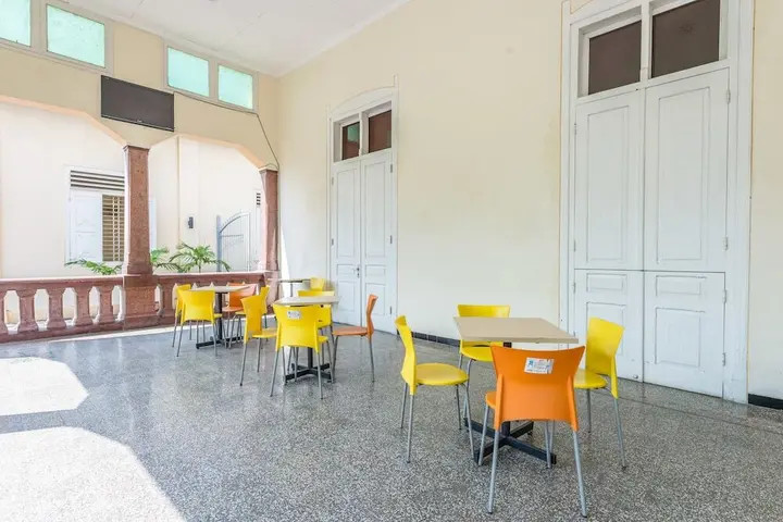 Семаранг: Airy Eco Semarang Timur Bangkong MT Haryono 854
