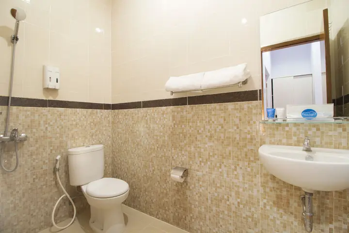 Суракарта: Airy Stasiun Balapan Natuna 4 Solo