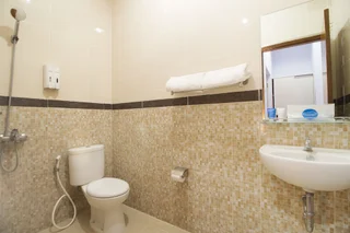 Суракарта: Airy Stasiun Balapan Natuna 4 Solo