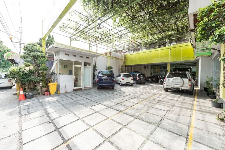 Суракарта: Airy Syariah Laweyan Samanhudi 12 Solo