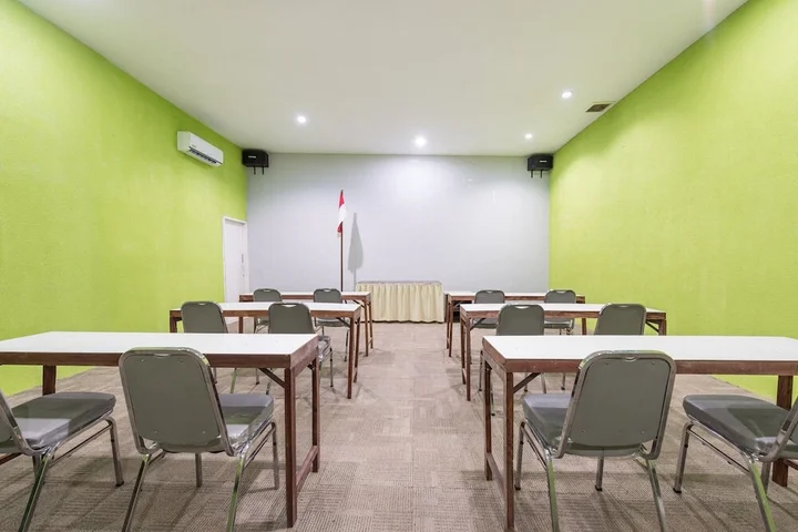 Суракарта: Airy Syariah Laweyan Samanhudi 12 Solo