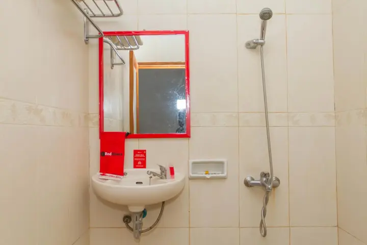 Гарут: Hotel Alamanda Garut
