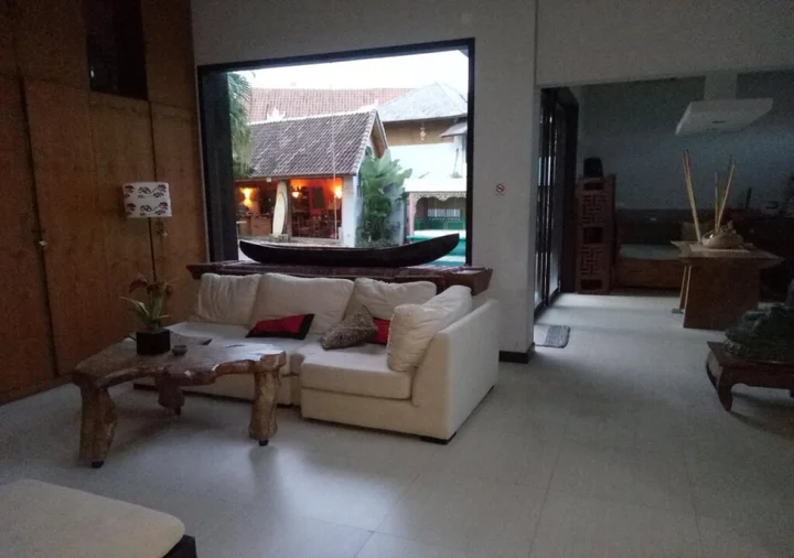 Табанан: The Caz Bali