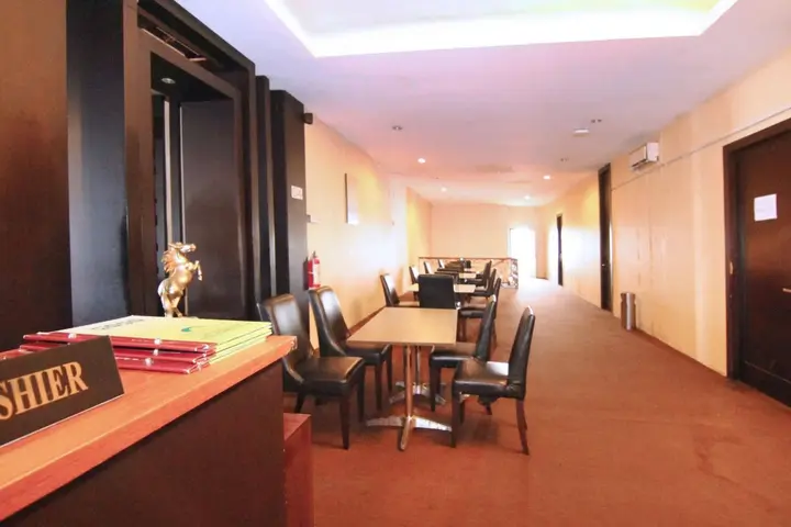 Сурабая: Airy Ngagel Jaya Surabaya