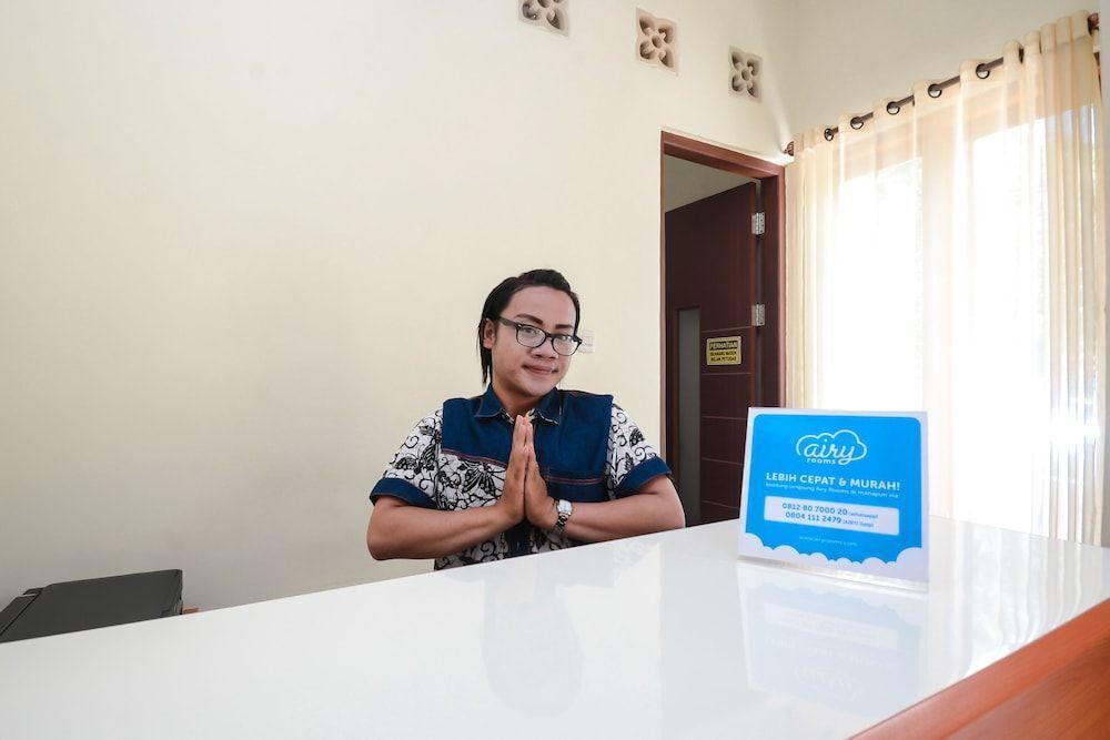 Сурабая: Airy Syariah Gayungan Gayungsari Barat 76 Surabaya