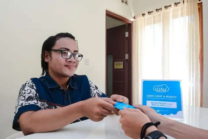 Сурабая: Airy Syariah Gayungan Gayungsari Barat 76 Surabaya