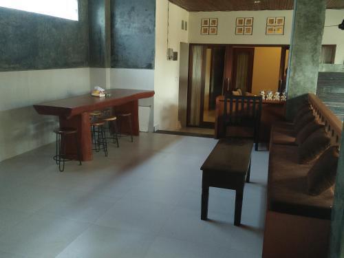 Санур Кайя: 巴厘岛艾里沙努尔伍拉赖79号酒店(Airy Eco Sanur Bypass Ngurah Rai 79 Bali)