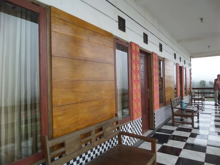 Надисари: Rahayu Hotel