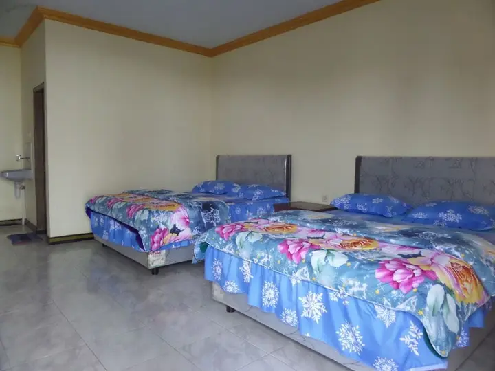 Надисари: Rahayu Hotel